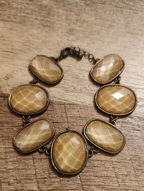 Avon Faceted Stone Link Bracelet